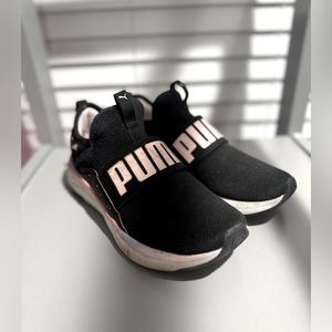 Puma kids,black,pink,gently used